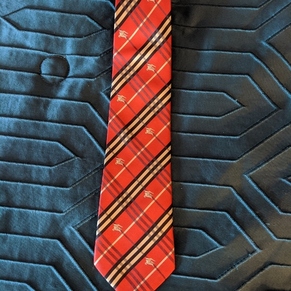 100% Silk Handmade Burberry Necktie - Picture 7 of 7